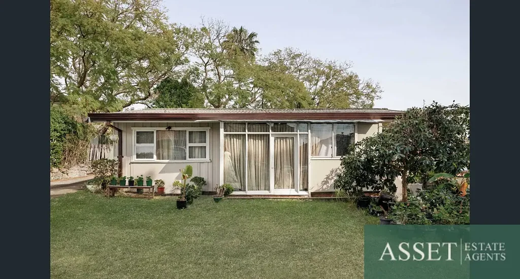 Peakhurst 4 Bedroom Thinking of selling your home? Call Jim today on 0401671636