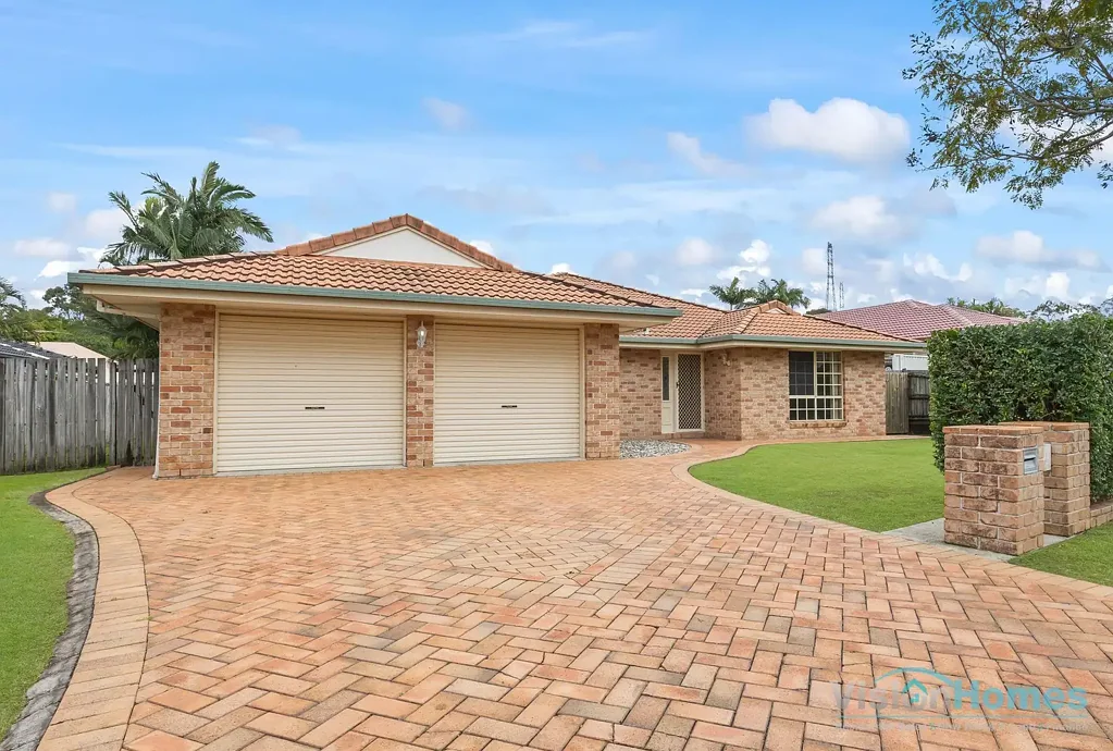LARGE FAMILY HOME