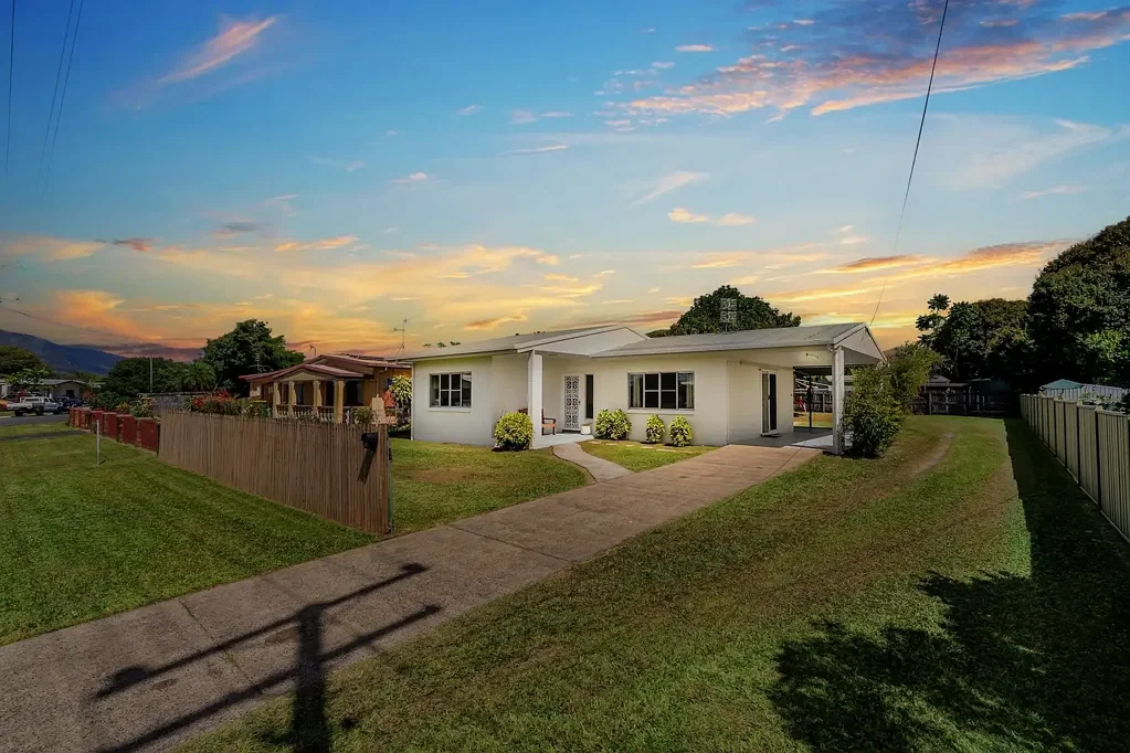 Gordonvale 3 Bedroom Side access, space and endless potential on 800m2