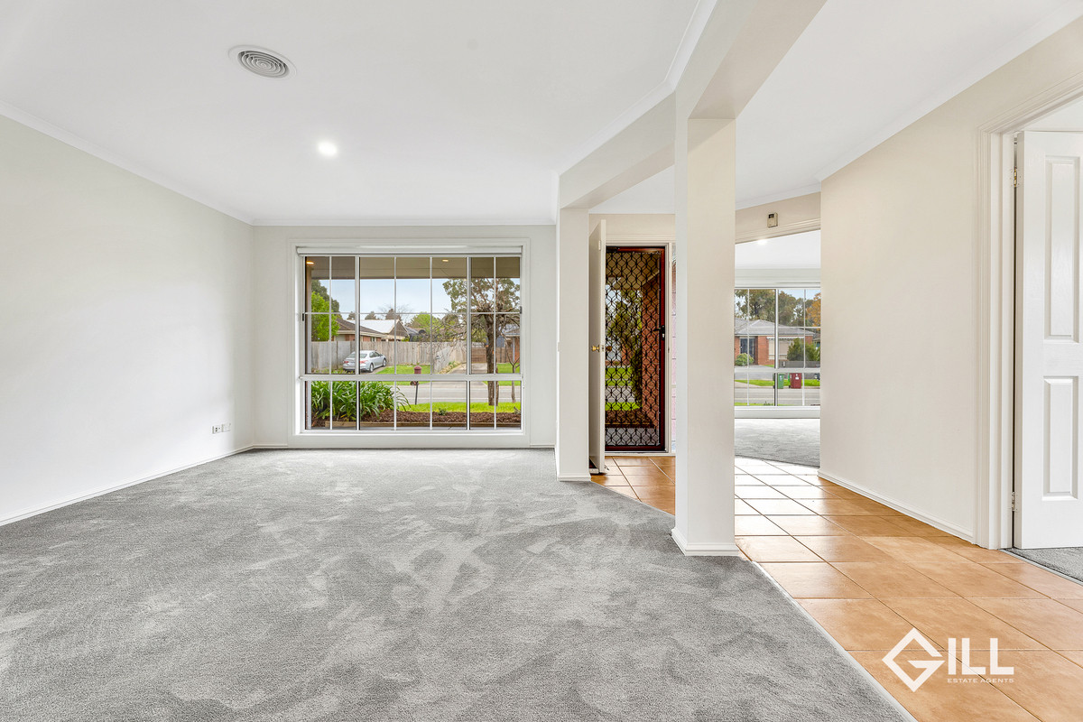 11 MICHELLE DR, BERWICK VIC 3806, 0 Kuwarto, 0 Banyo, House