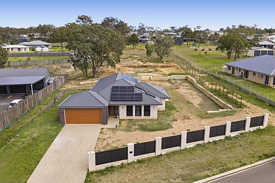 Meringandan West 5 Slaapkamer OPEN HOME CANCELLED