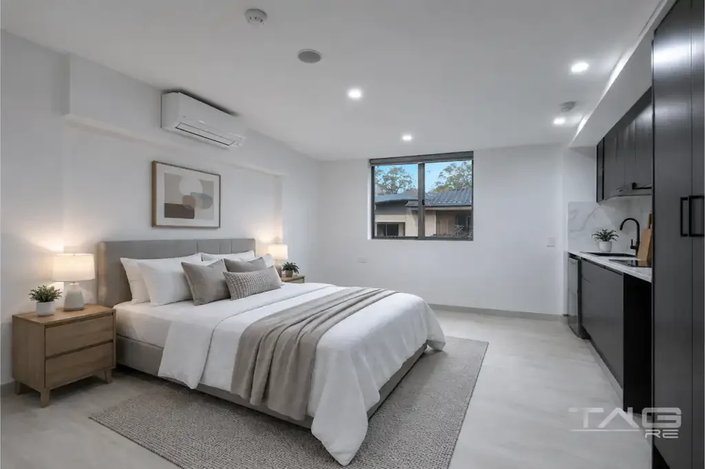 BRAND NEW AND LEASING BY TAG RE