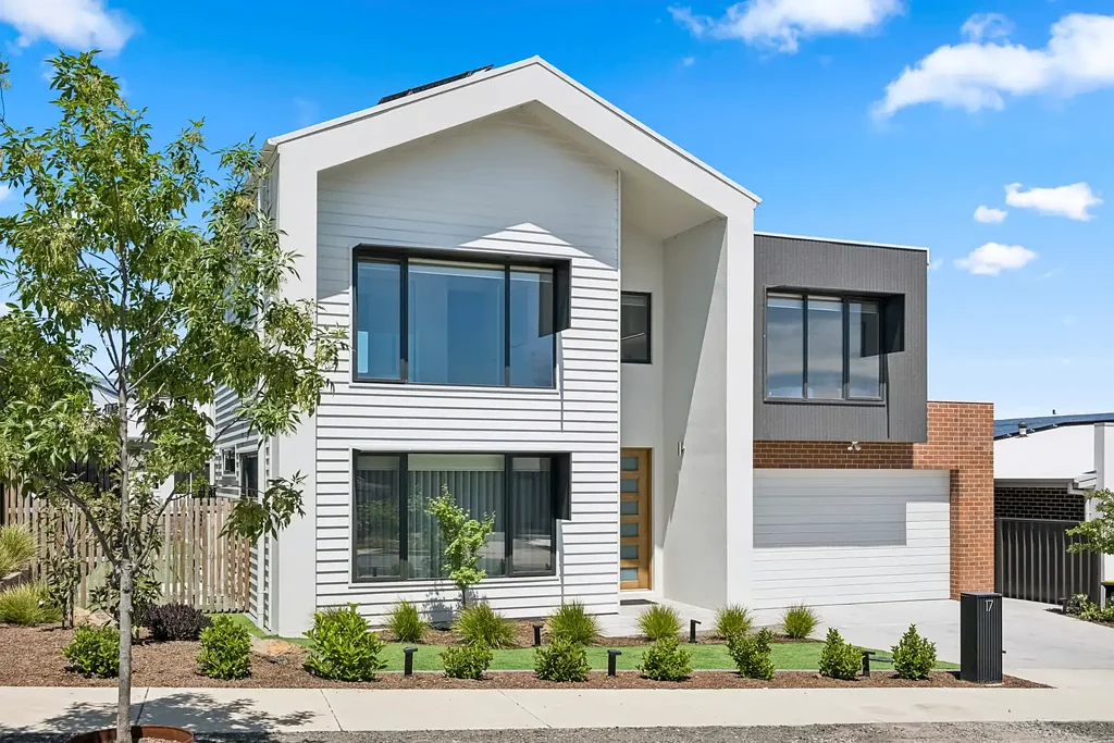 17 Arkwookerum Street, Whitlam, ACT 2611
