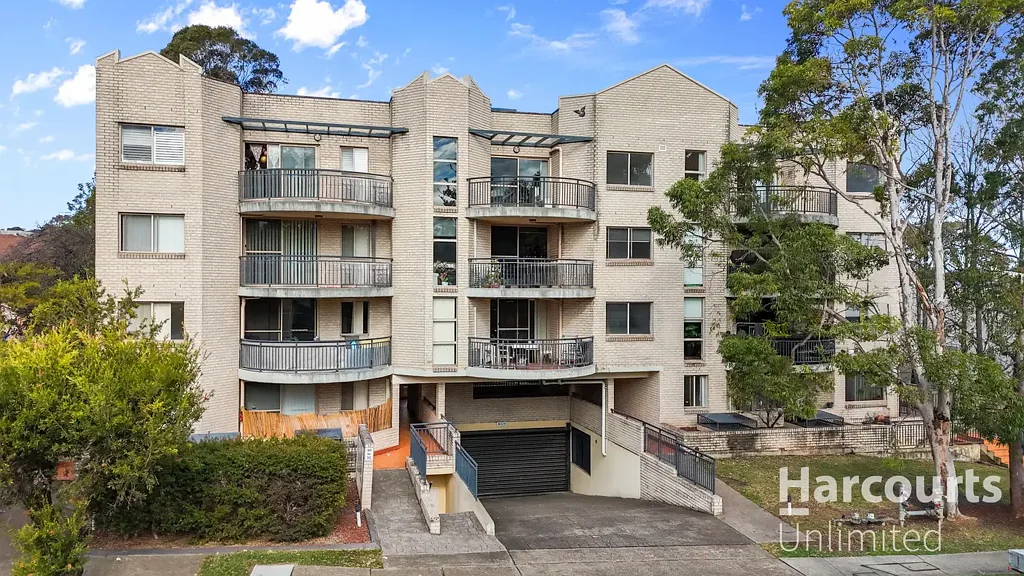 Blacktown 2房 优质学区房 近商店车站 宽敞两卧公寓 精美装修 北向采光 美食厨房 阳光阳台 安全停车 家庭办公 Prime Location Unit - Easy Walk to the Station!