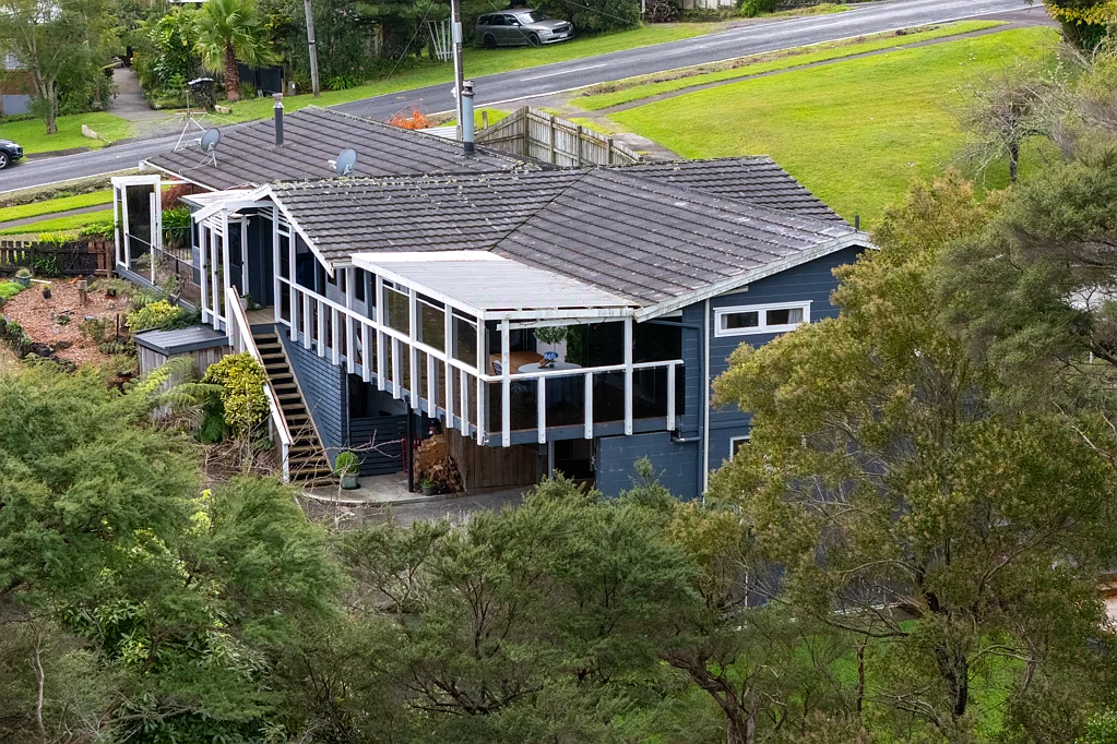 Papakura 5部屋 Home + Income with Skyline Views