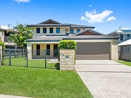 32 Long Island Drive, Windaroo