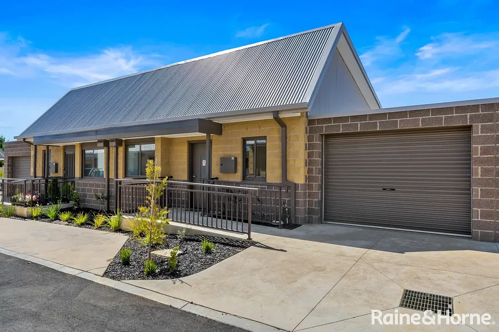 New Gisborne 2ਬੈੱਡਰੂਮ RETIREMENT LIVING IN STYLE!