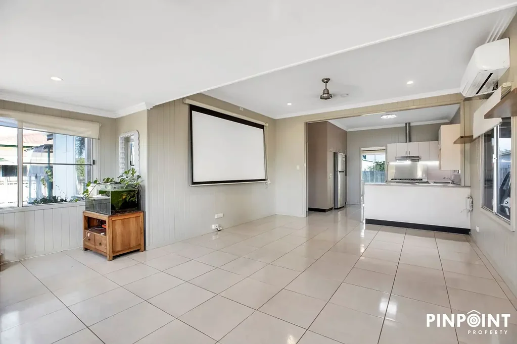 15 Adrian Street, West Mackay, QLD 4740
