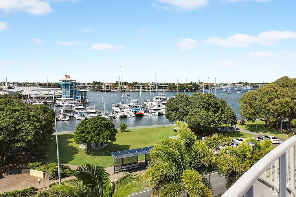 Mooloolaba 2 Bedroom STUNNING VIEWS WITH EXCLUSIVE ROOFTOP!