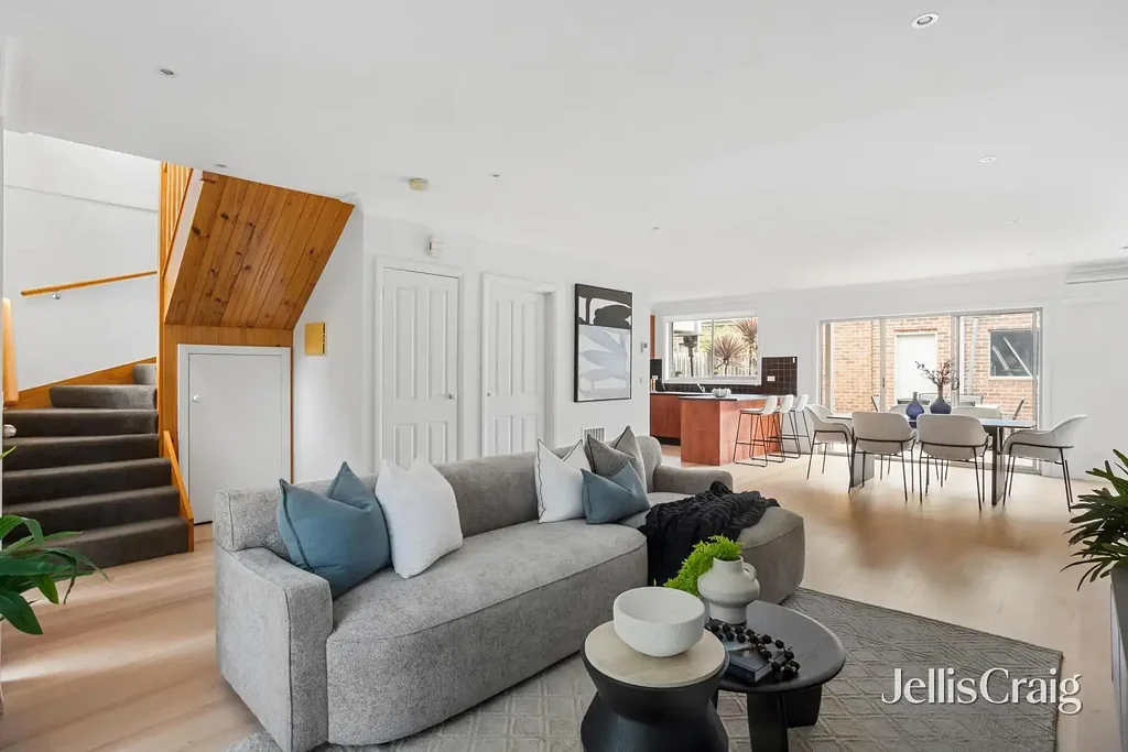 Bentleigh East 3Kwarto Savvy parkside style in the McKinnon zone