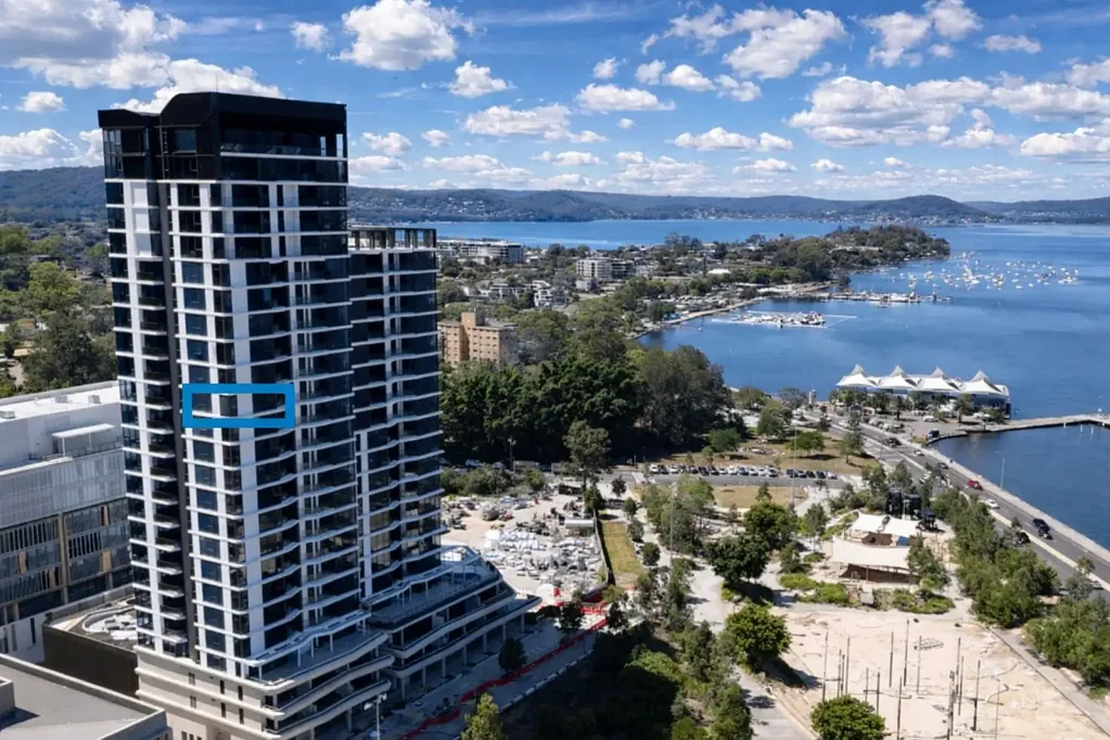 Executive Apartment with amazing Brisbane Water views