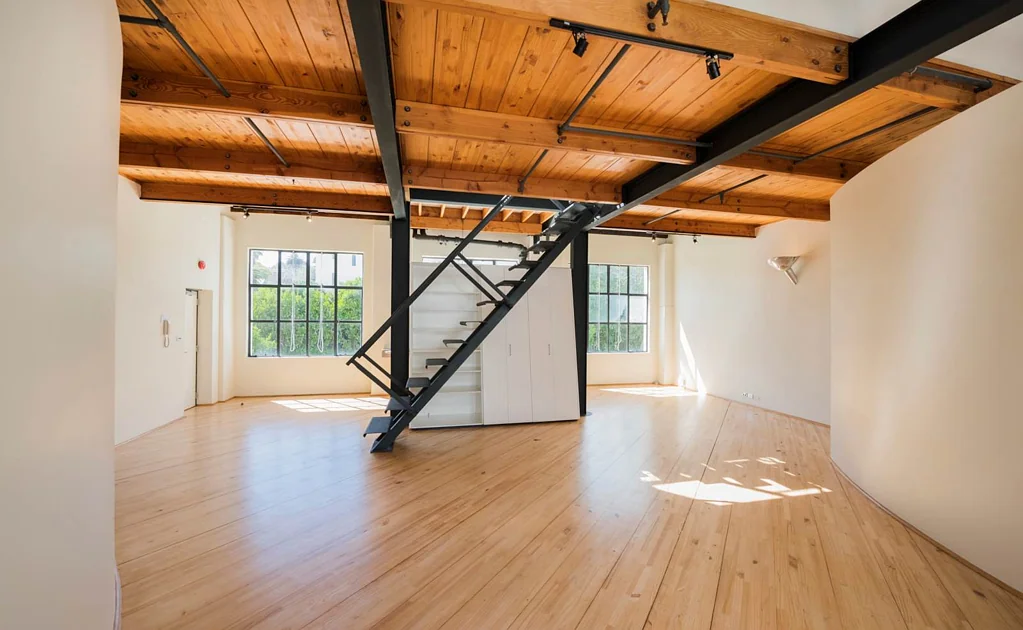 Parnell PARNELL LIVE / WORK STUDIO