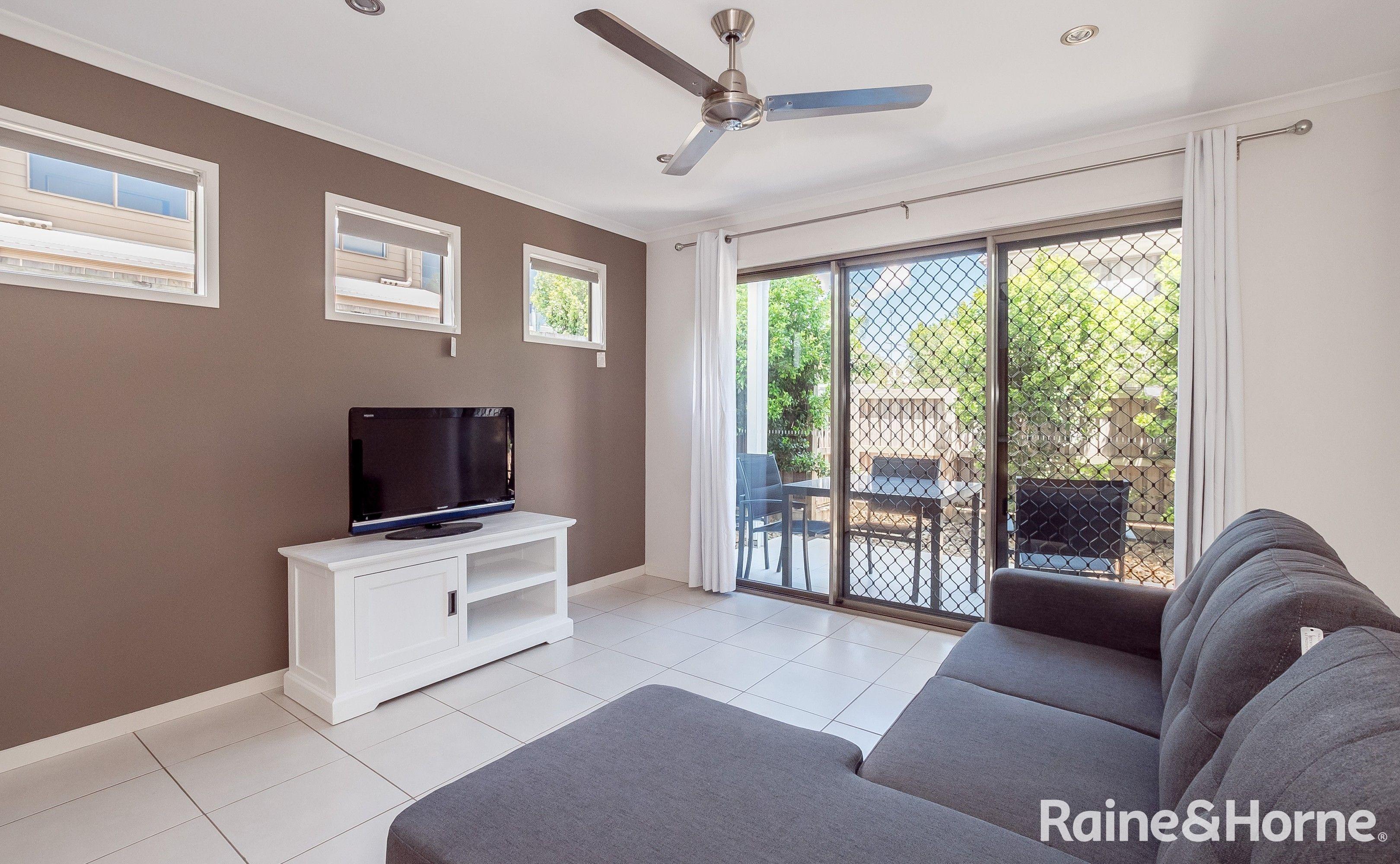 5 GLENLYON ST, GLADSTONE CENTRAL QLD 4680, 0 chambres, 0 salles de bain, Townhouse