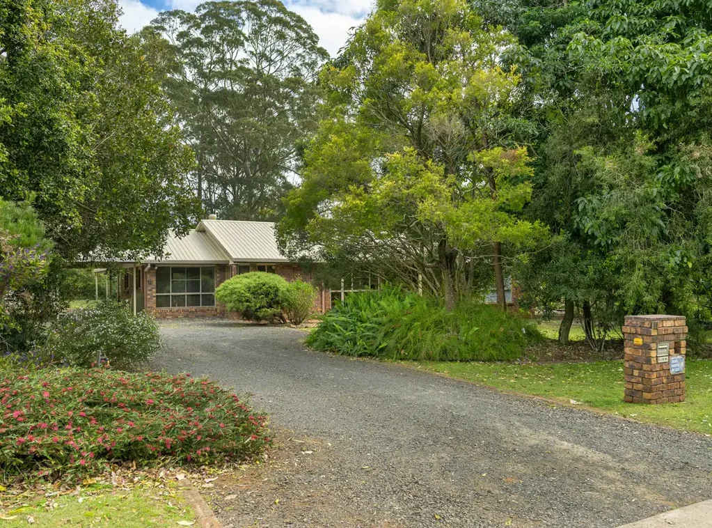 11 Littleton Drive, Highfields, QLD 4352