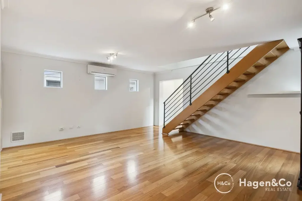 Stylish Townhouse in a Prime Location