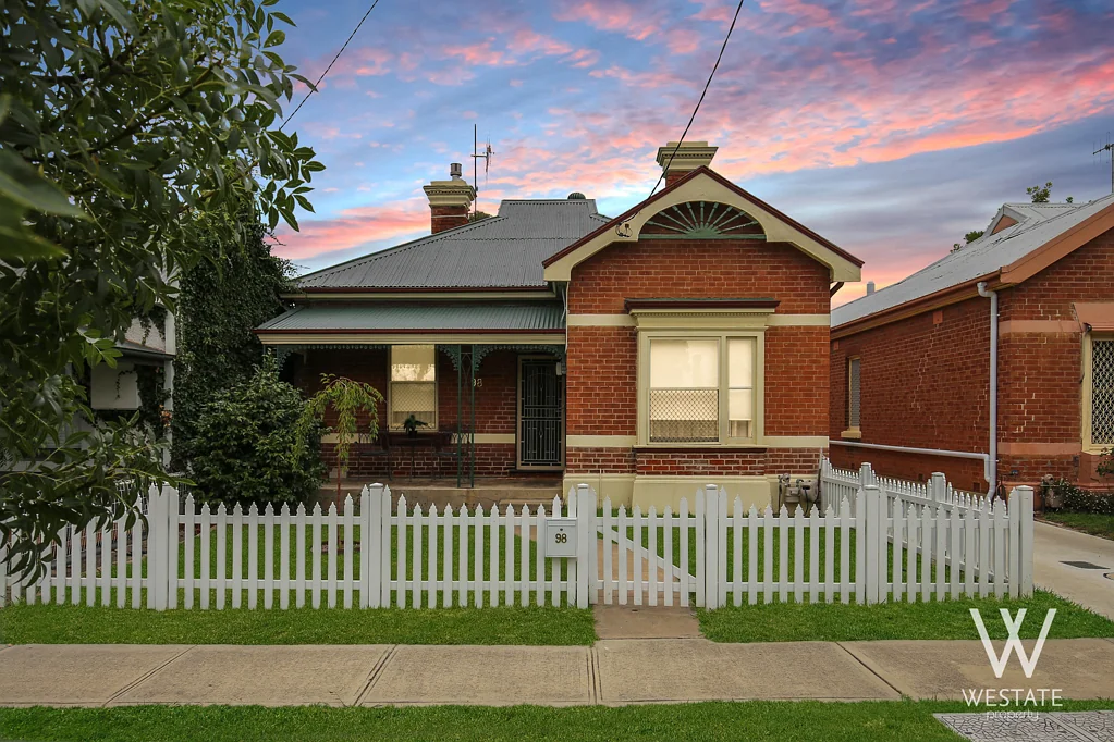 98 Piper Street, Bathurst, NSW 2795