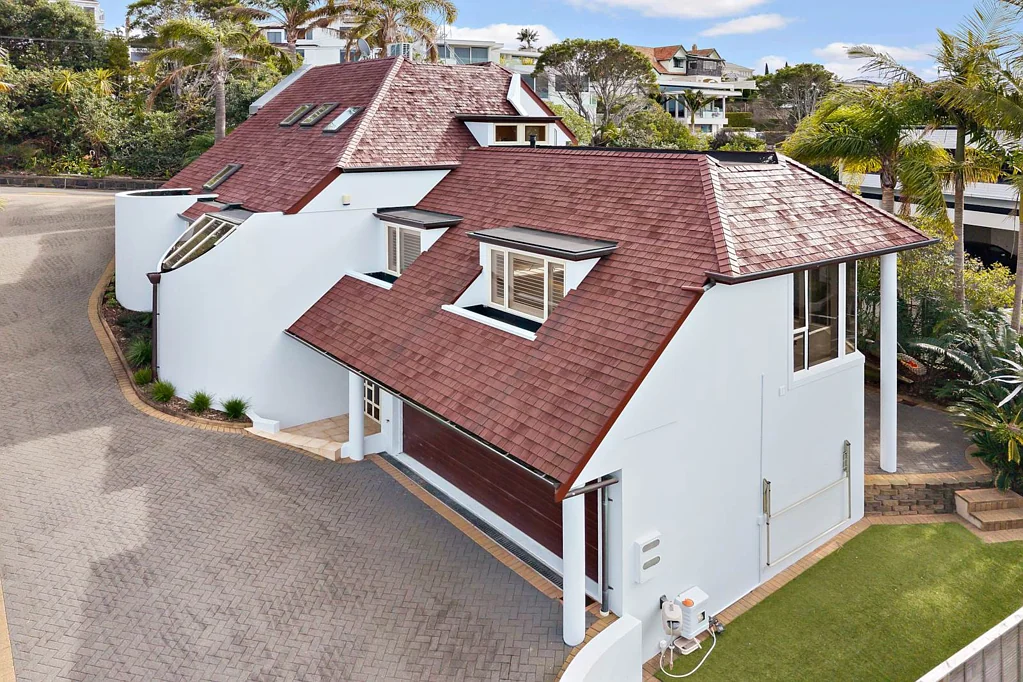 Saint Heliers 4房 坚固砖石工艺住宅！名校环伺，饱览Rangitoto海景，海滨生活触手可及！ Concrete Masonry with a Beach Lifestyle