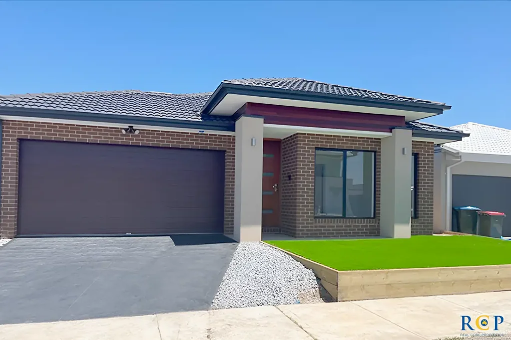 4 BEDROOM FAMILY HOME FOR LEASE