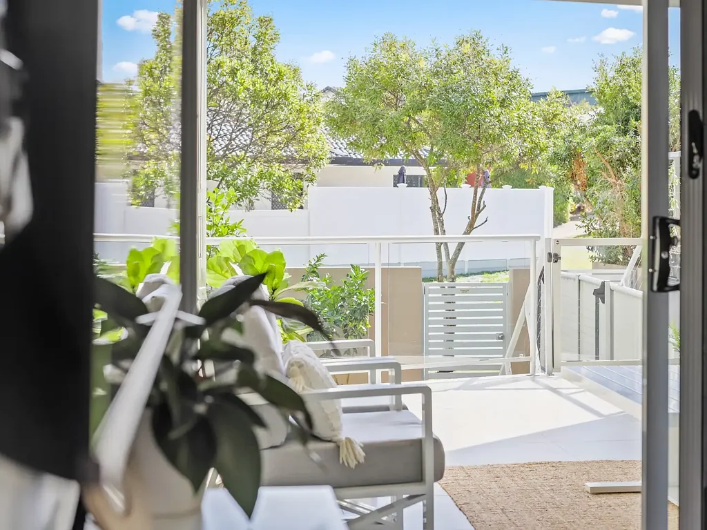 16/137 Scottsdale Drive, Robina, QLD 4226