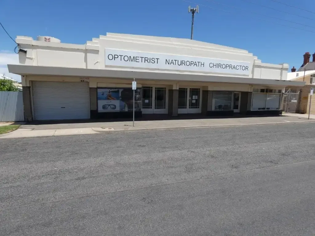 Warracknabeal PRIME LOCATION BUT IT NEEDS SOME WORK