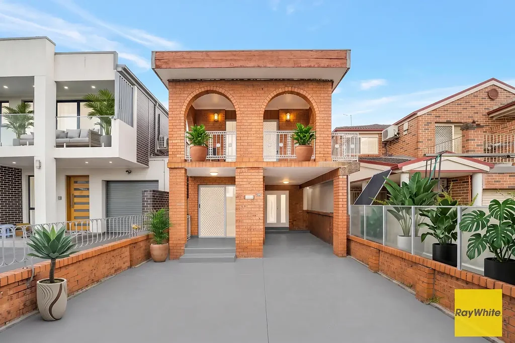 Canley Heights 5બેડરૂમ Convenient Family Living in the Heart of Canley Heights
