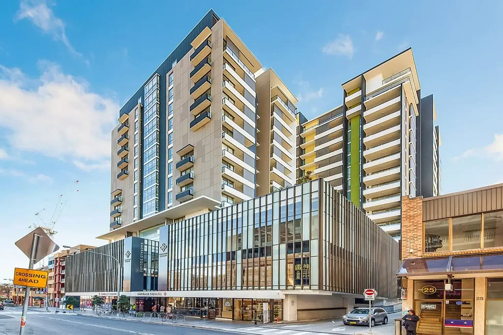 Modern apartment with CBD views in the heart of Burwood