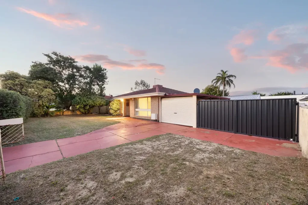 3 Hawkins Street, Rockingham, WA 6168