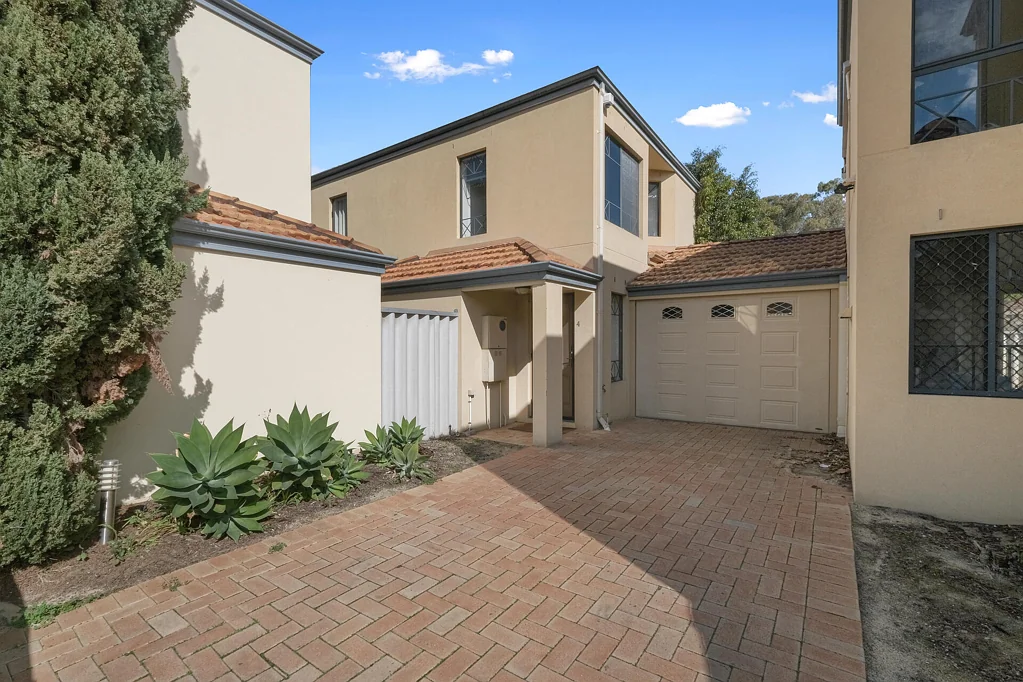 Spacious townhouse