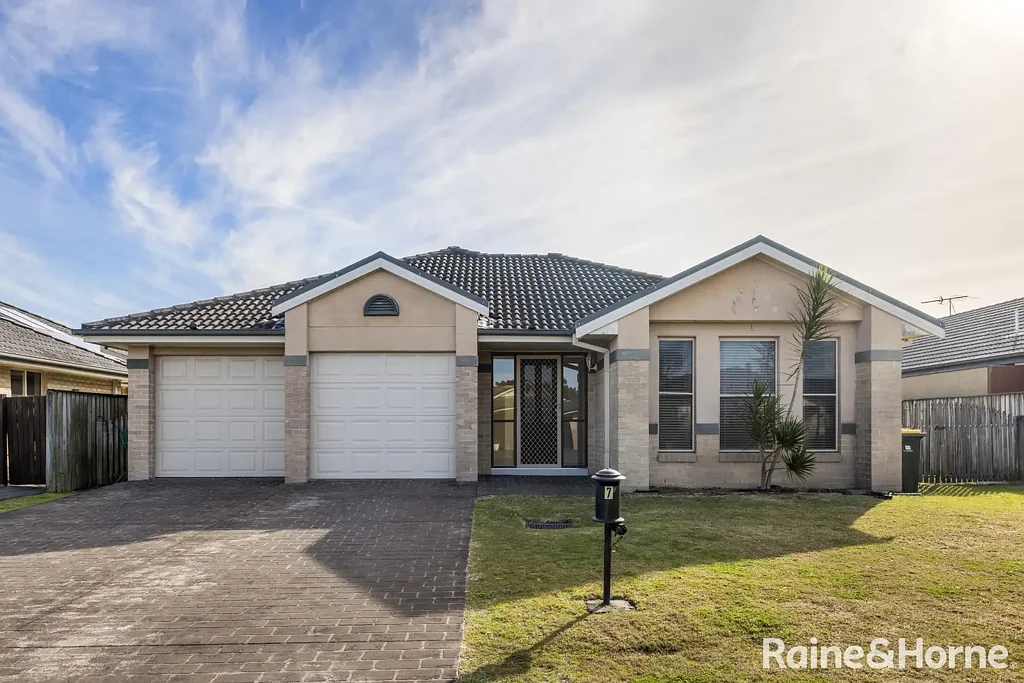 7 Stuarts Way, Tanilba Bay, NSW 2319