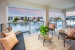 72 River Links Boulevard East, Helensvale