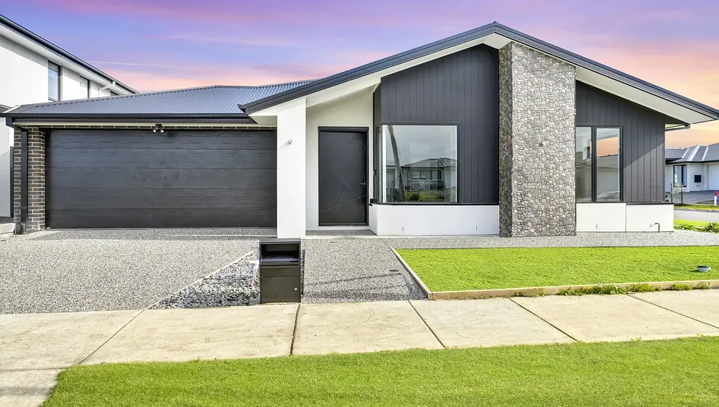 Donnybrook 4 Bedroom 6 Caldera street Donnybrook