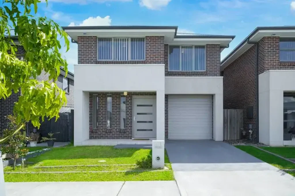 Oran Park 4कमरा OPEN HOME CANCELLED - UNDER CONTRACT !!!