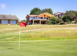 45 The Fairway, Tura Beach