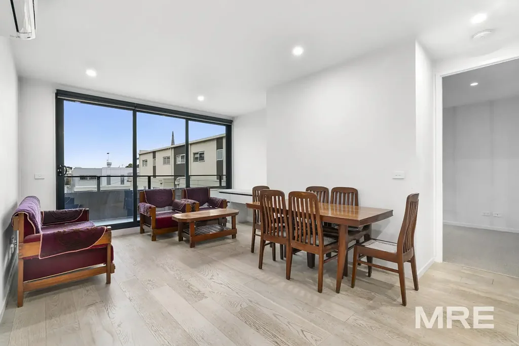 Sophisticated furnished living