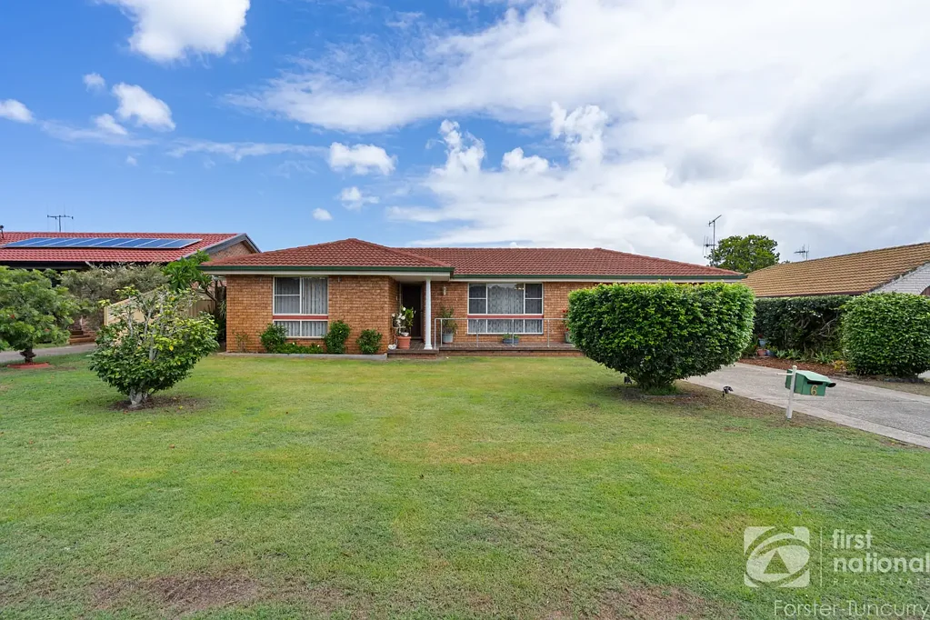 Freshly Updated Family Home in a Convenient Tuncurry Location