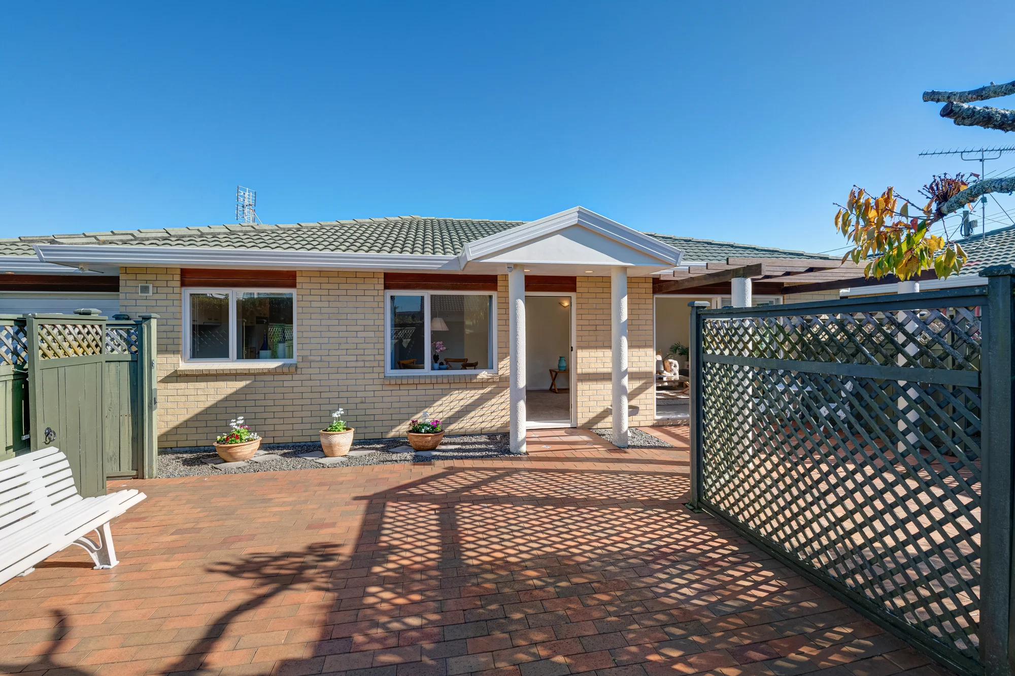 Orewa 2 Slaapkamer Your New Lifestyle In the Heart Of Orewa