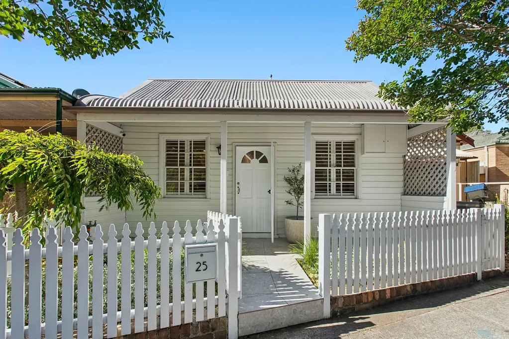 Mascot 2Kwarto Renovated Cottage on Peaceful Parkside Cul-de-sac