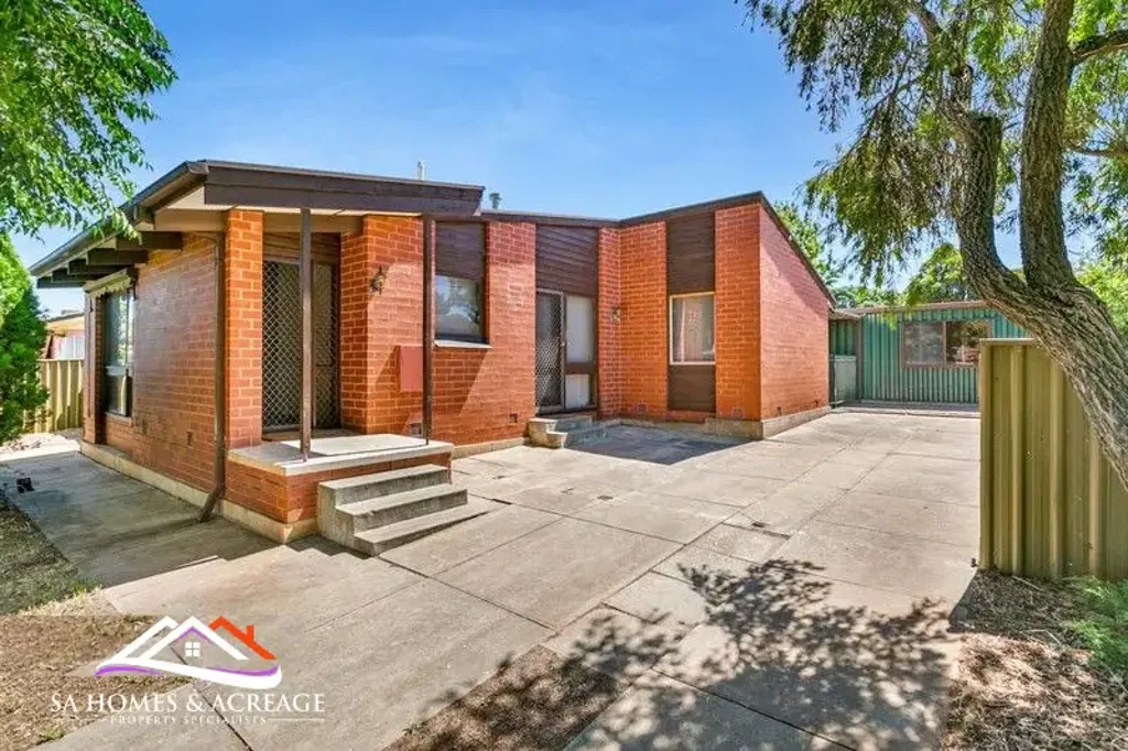 Elizabeth Downs 3 Bedroom Value and comfort!