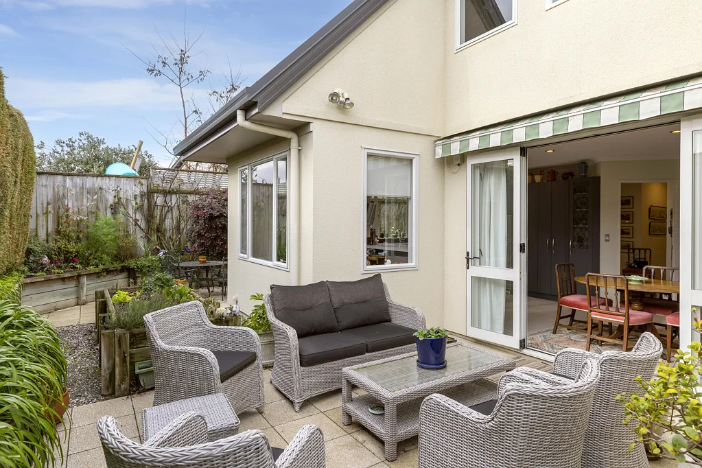 Taupo 3部屋 Must Be Sold. Lakefront Lifestyle in Minutes