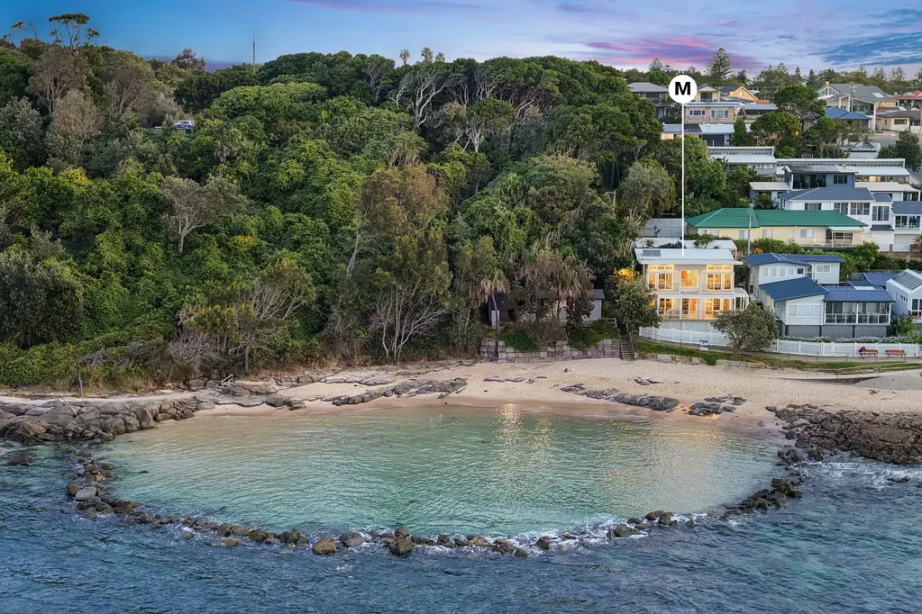 Norah Head 4 Slaapkamer Prestigious absolute beachfront position