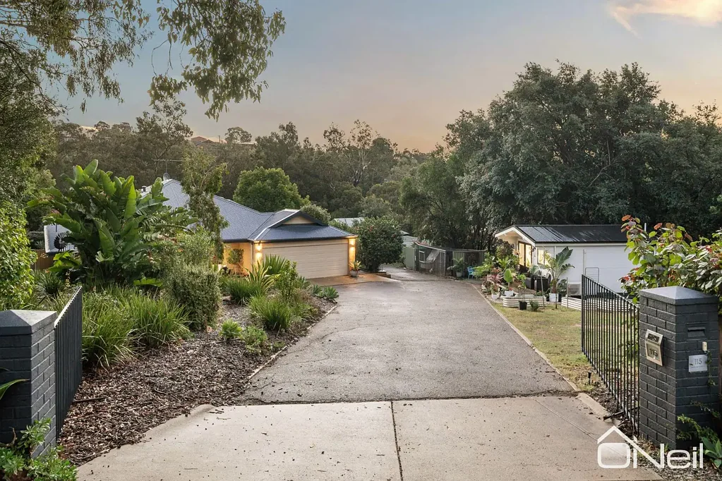 115 Burrows Retreat, Mount Richon, WA 6112
