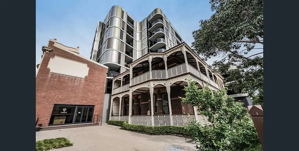 Contemporary 1-Bedroom Apartment in Hawthorn