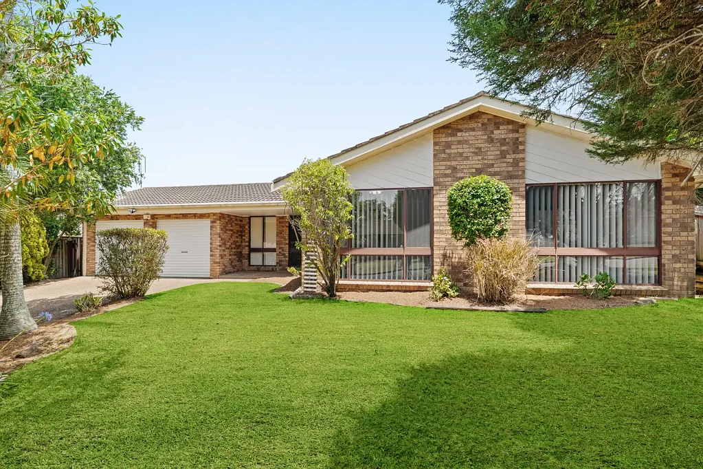 15 Greenlee Street, Green Point, NSW 2251