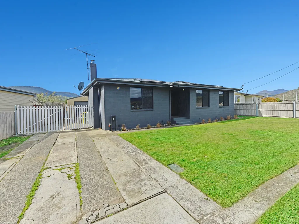 New Norfolk 3 Bedroom Modern Style Family Home