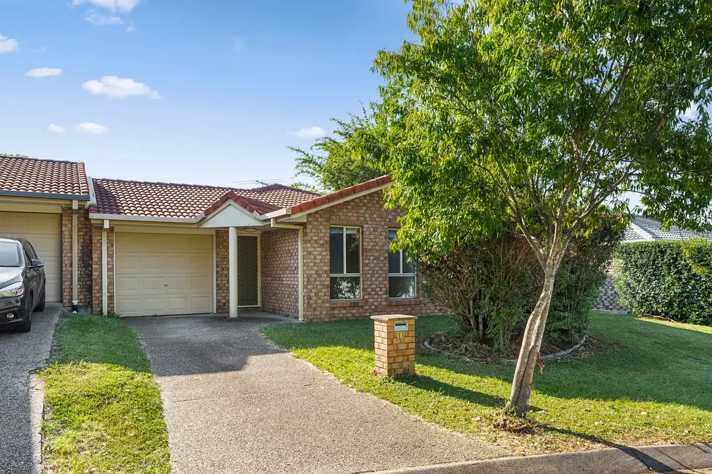 Rocklea 3 Slaapkamer Price reduced - be quick to secure this lowset brick home in a quiet Cul-de-sac!
