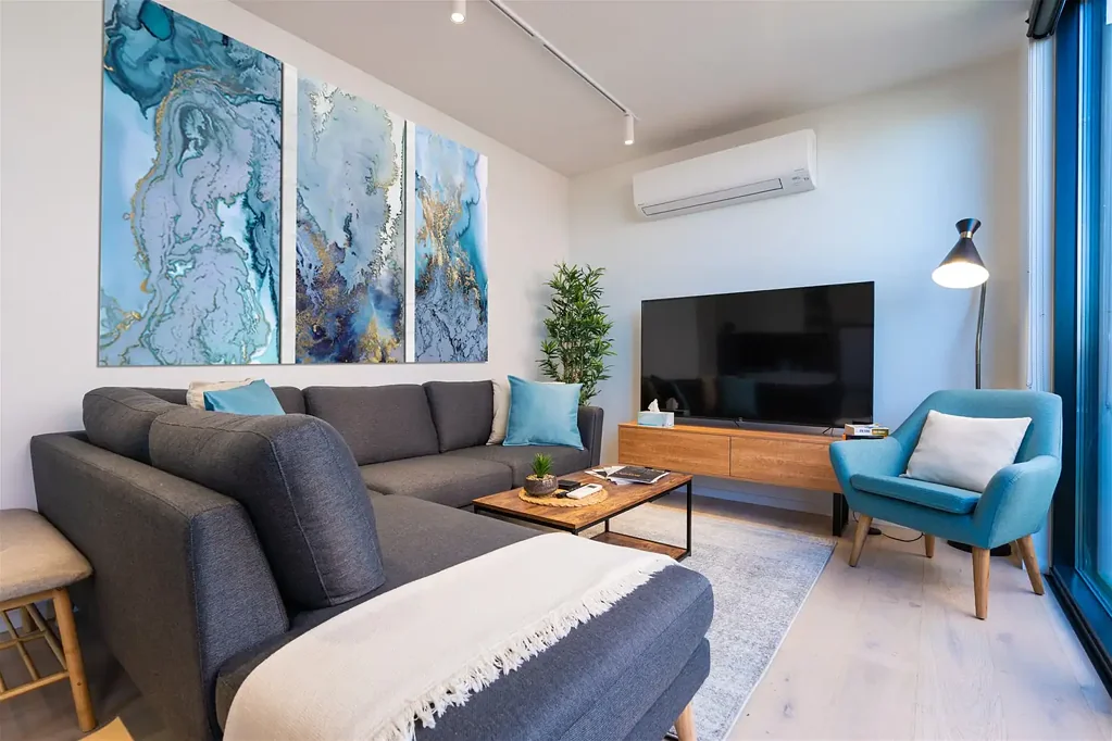Fitzroy/CARLTON - All Inclusive Modern 1 Bed 1 Bath 1 Study/Office Apartment | Free Parking