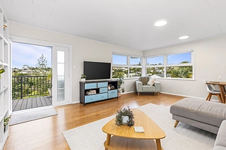 56 Kia Ora Road, Beach Haven, North Shore City