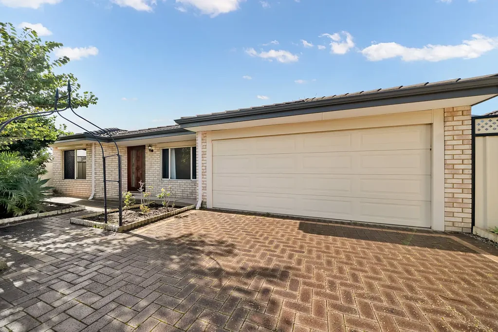 Gosnells 4ਬੈੱਡਰੂਮ NEW PRICE!! OWNER SAYS SELL!!