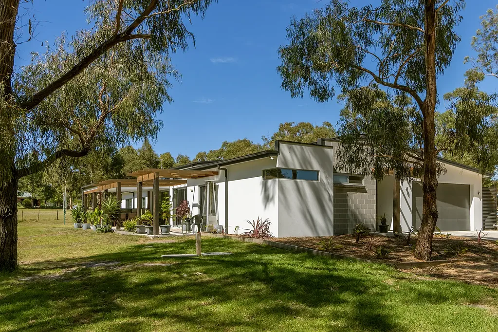 Longford 4 Bedroom Rural Living Redefined