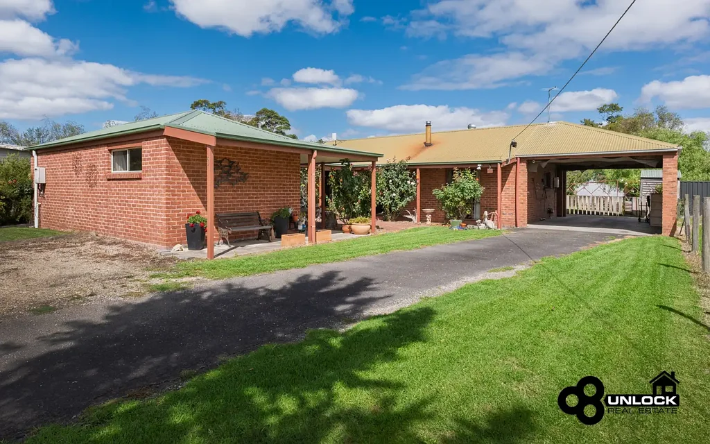 Tynong 4Zimmer Beautiful Family Home with a Huge Shed!
